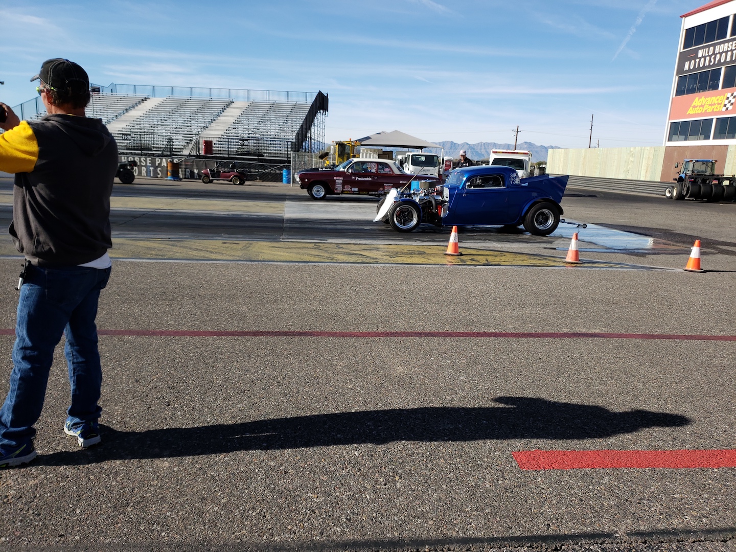 Team Summit Race #2 In The Water Box For The 2nd Qualifying Pass