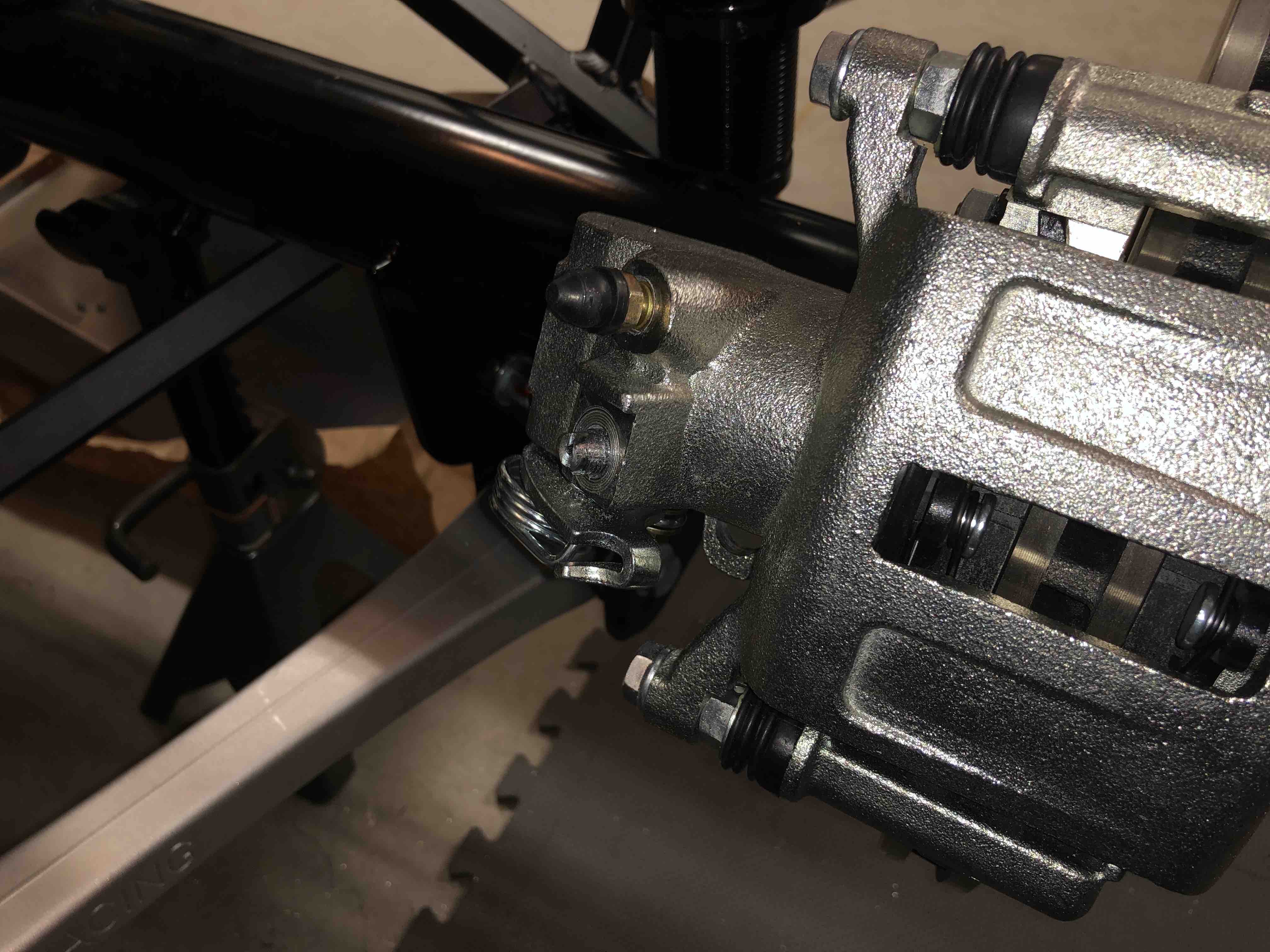 brakeBolt