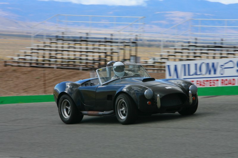 Oct 30 COBRA CLUB Yellow Group 12pm Coming into Turn 4