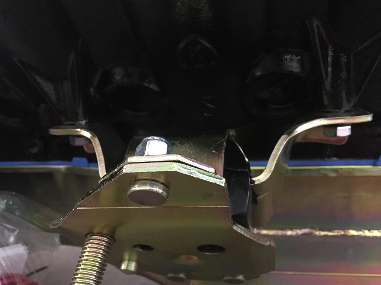 enginemount3