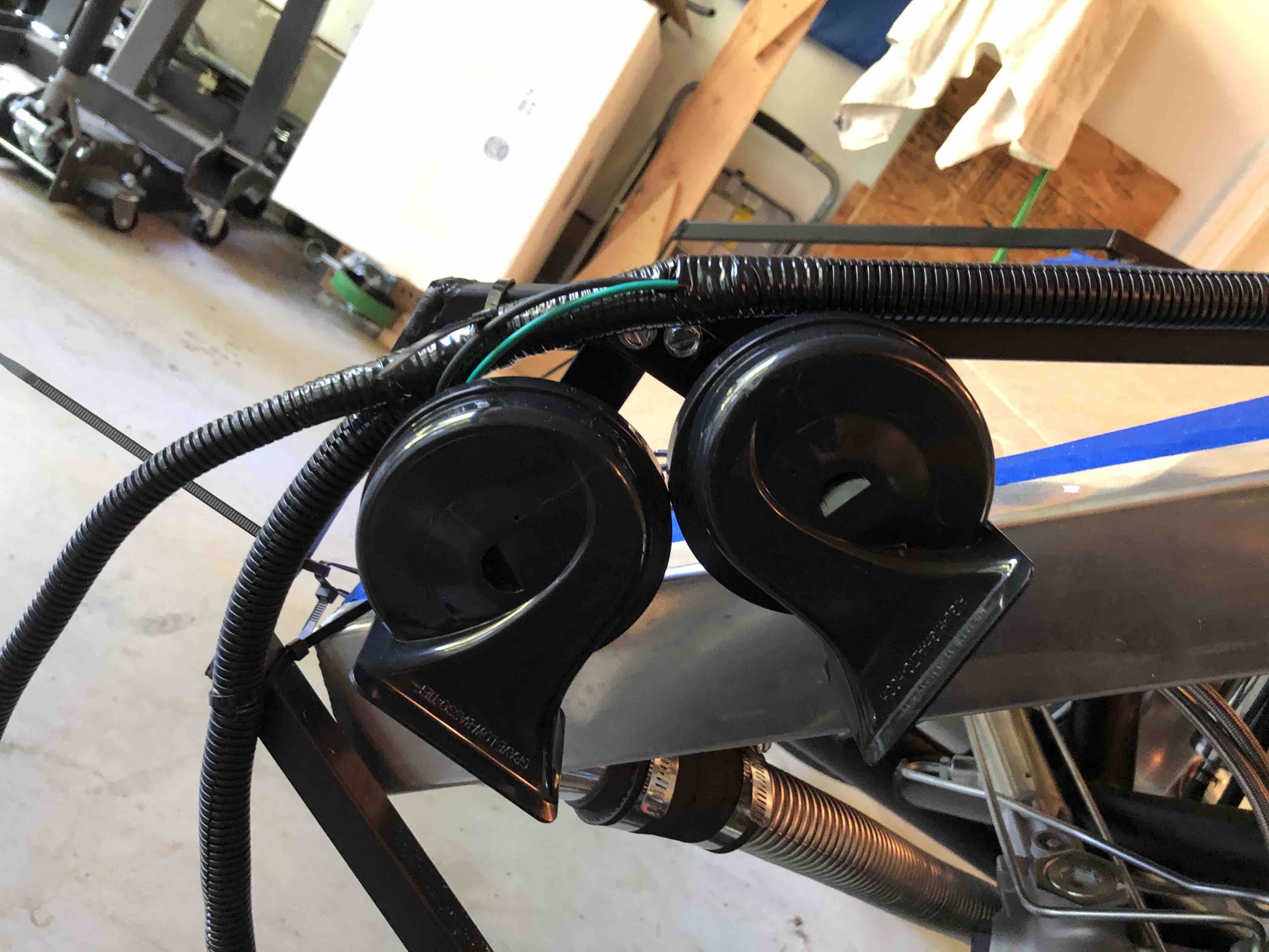horn2