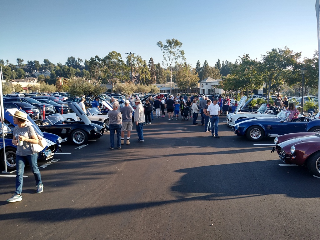 Ford vs Ferrari show & shine