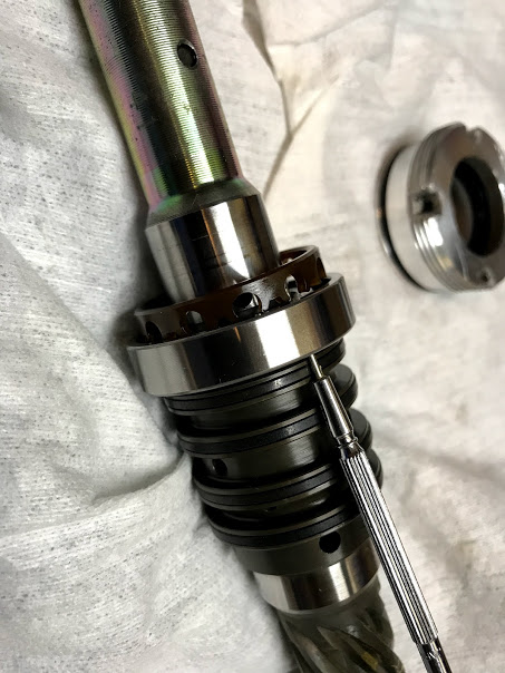 Quill Prep Bearing Removal 2a