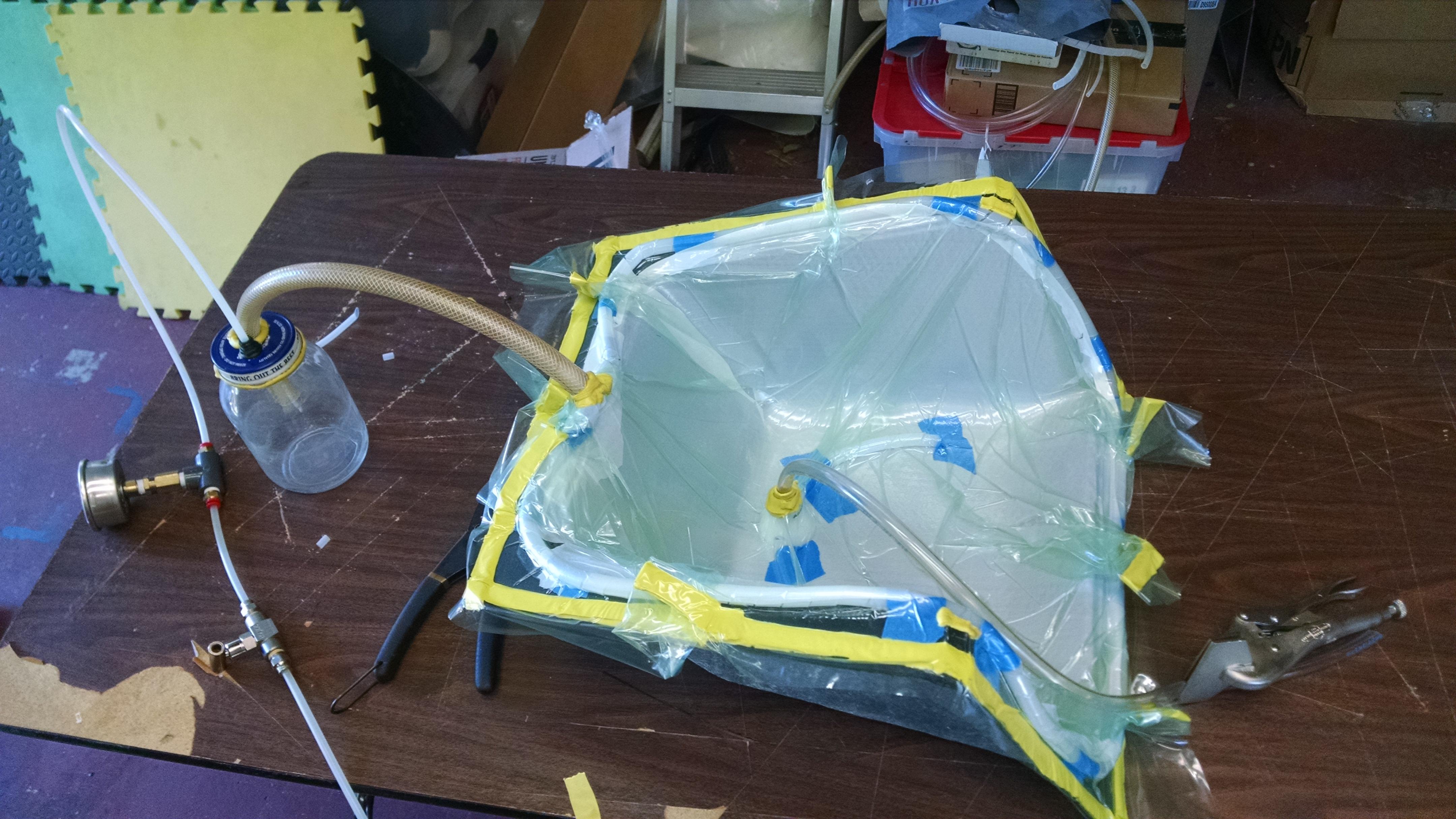 Epoxy Resin Infusion Layup and Vacuum Bagging
2 Layers Carbon Cloth Outer Layers
Lantor Soric Infusion Media Layer
1 Layer Carbon Cloth Inner Layer
Nylon Peel-Ply Layer
Vacuum Bag