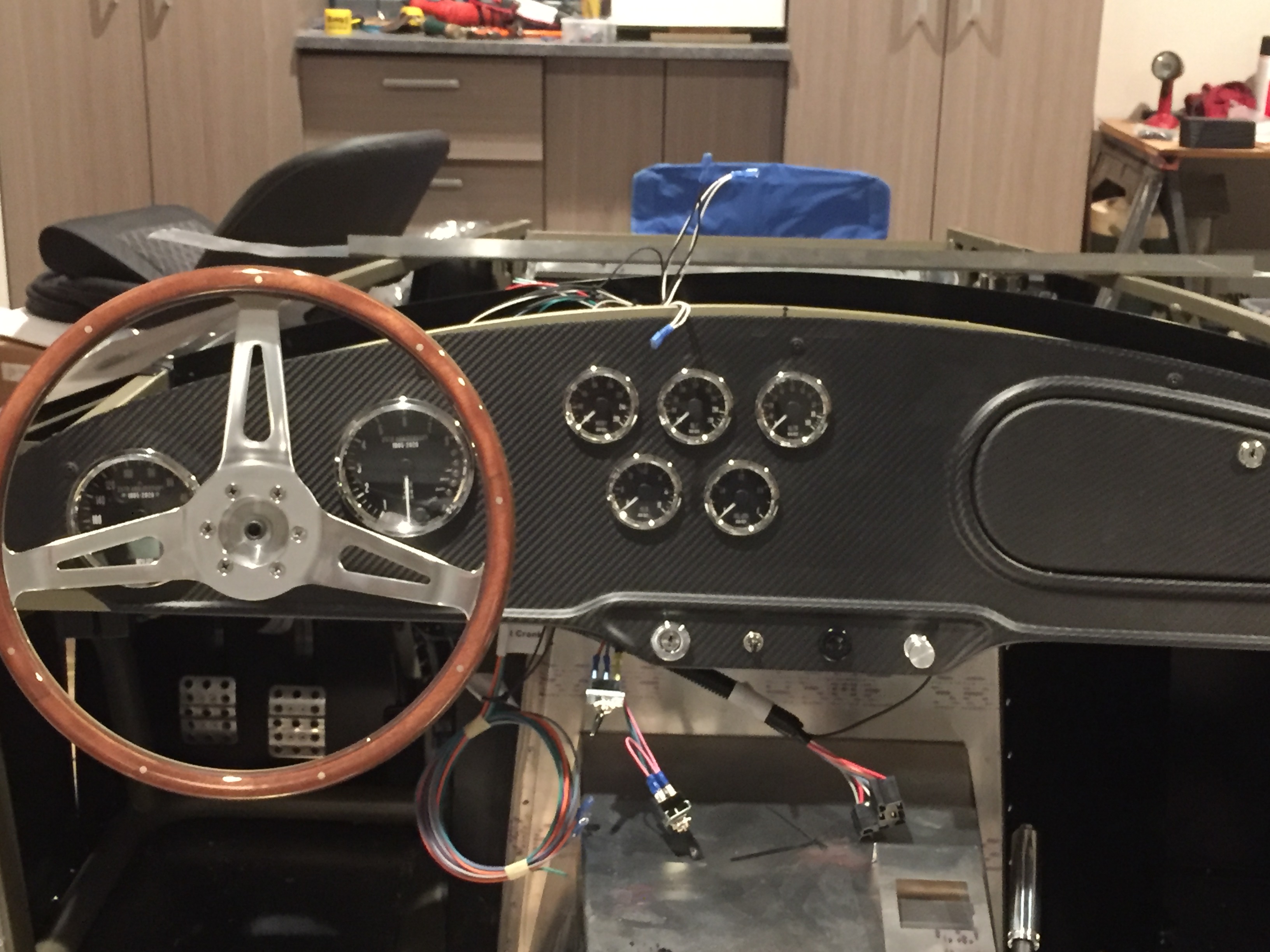 Dash with gauges 1