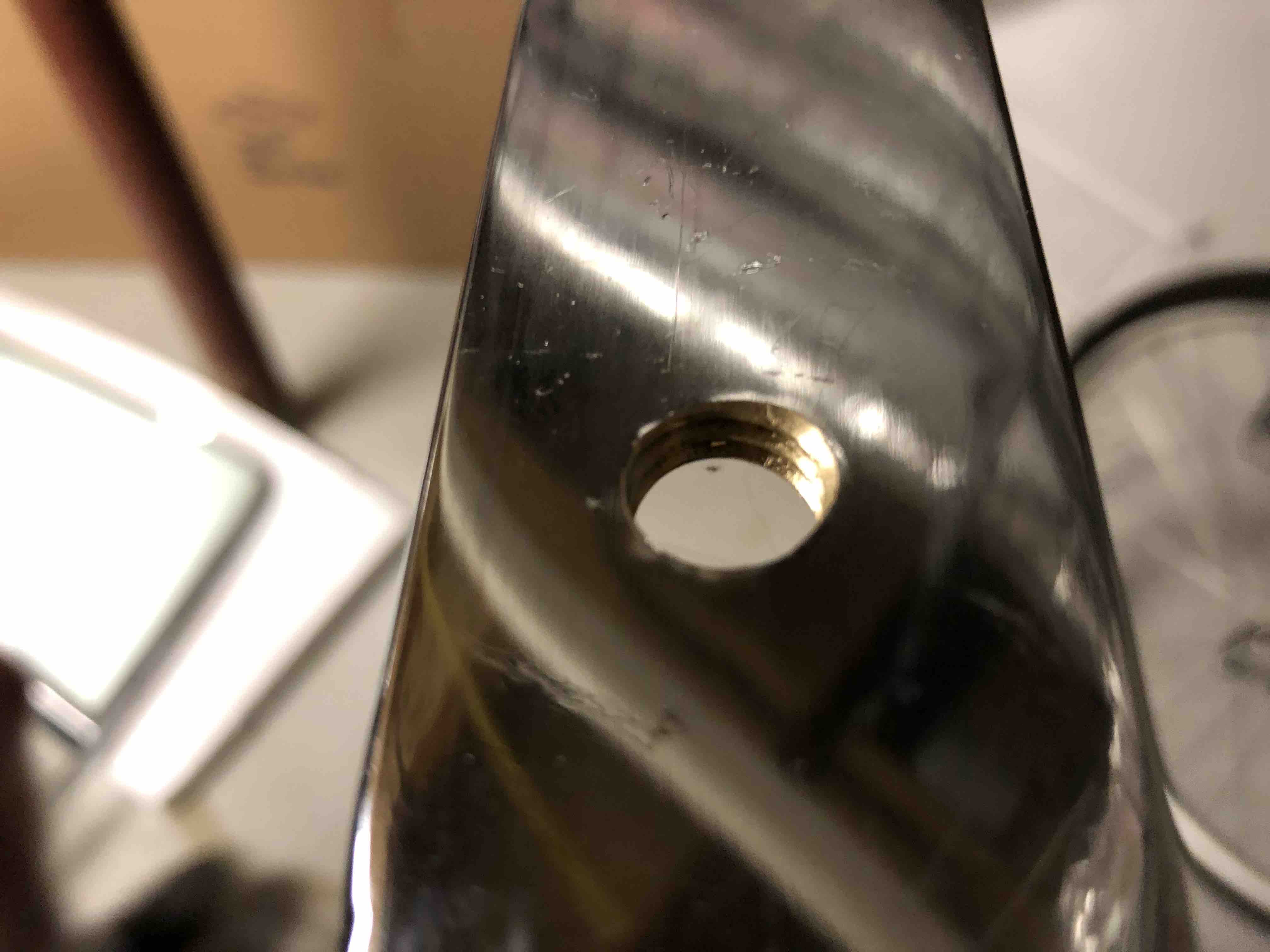 windshield bracket thread