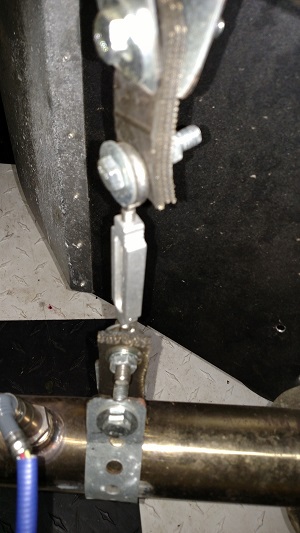 exhaust hanger1