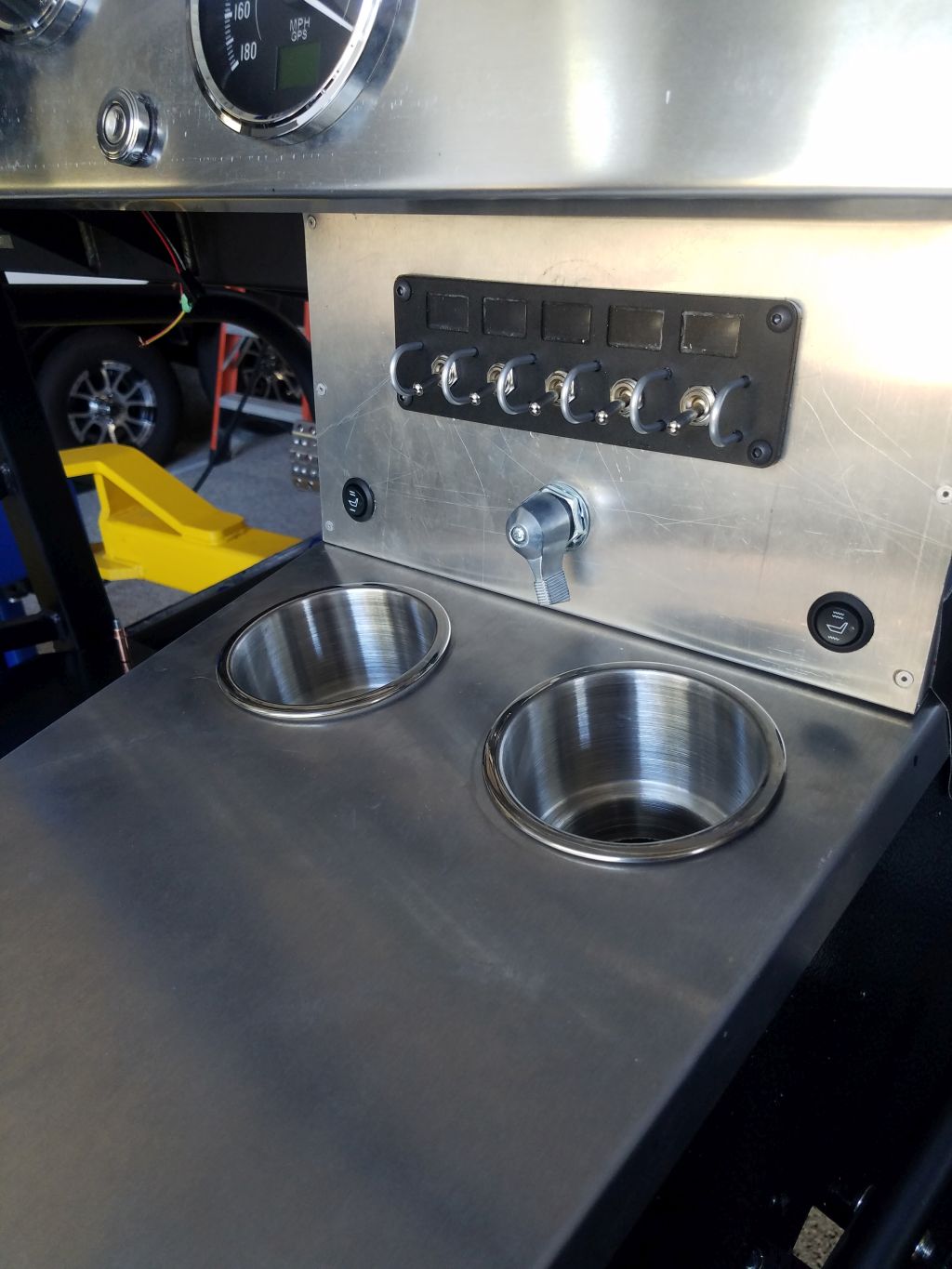 Cupholder6