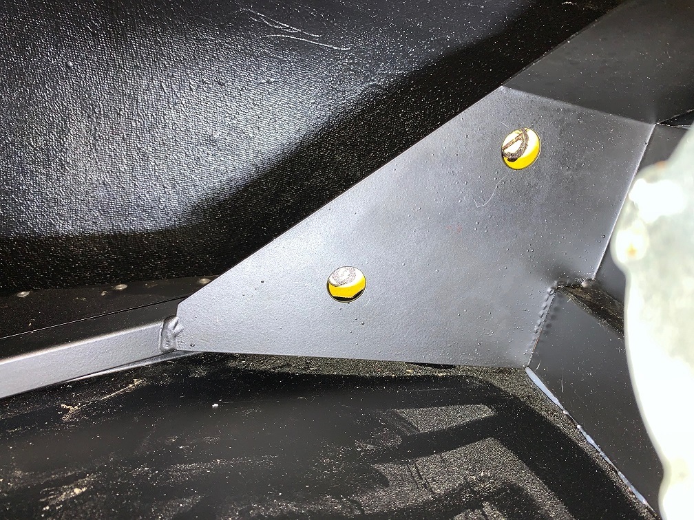 PS windshield mount holes