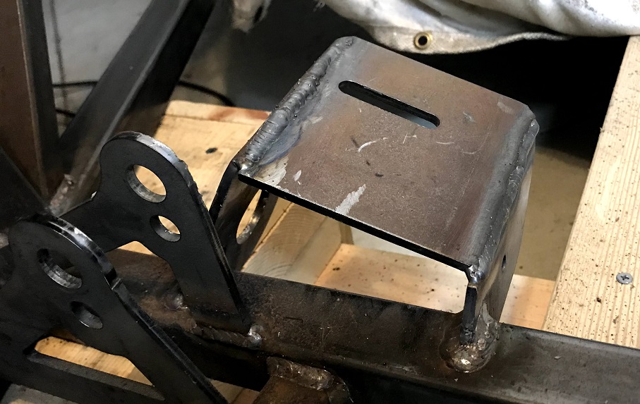 Engine Mount Pie Cut  11a