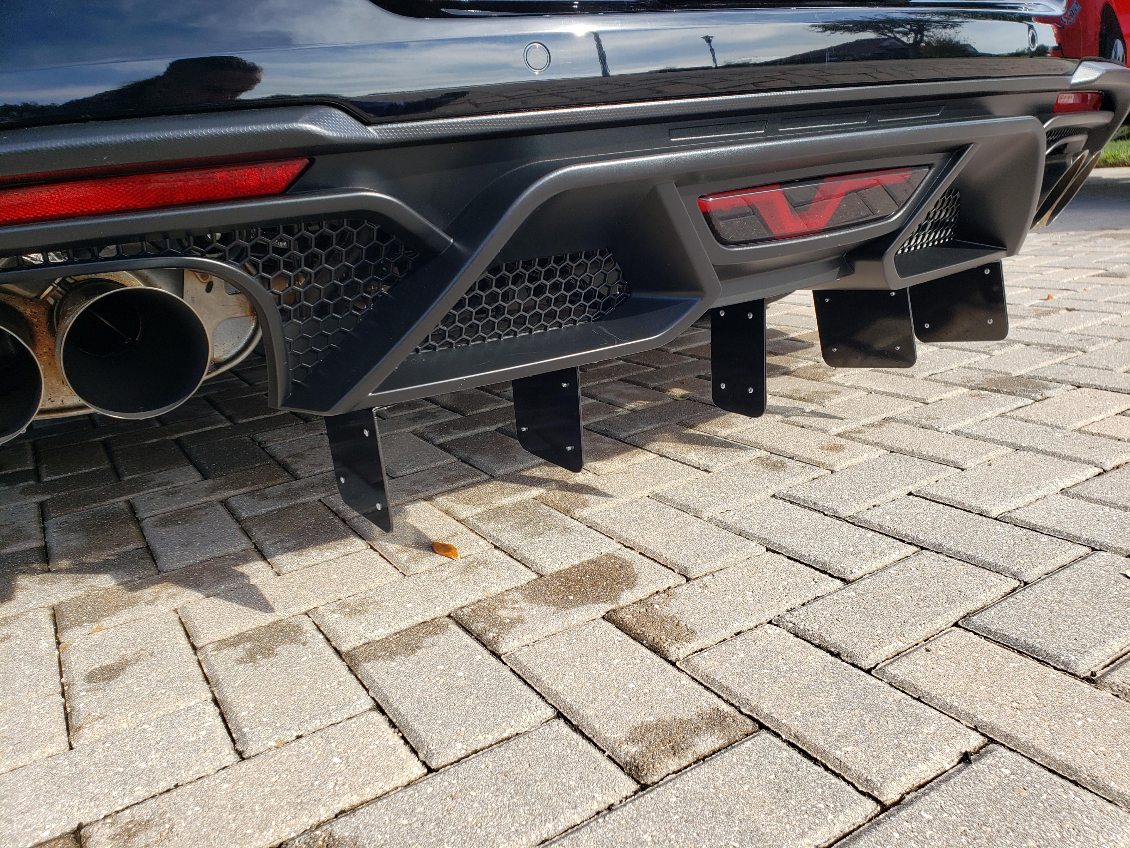Rear valance close-up