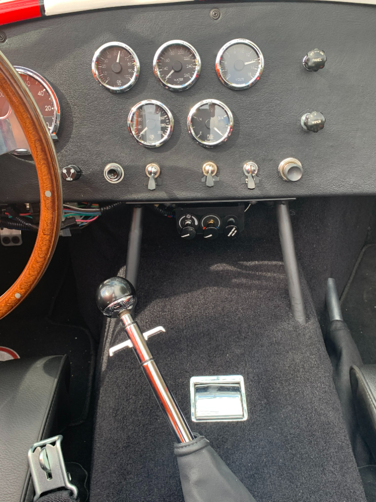Dash with correct layout for a 427 street version dash.