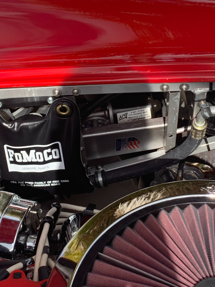 Wiper motor location and windscreen washer "bottle".
