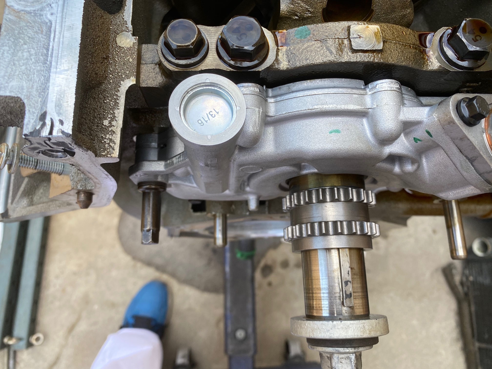 New Oil pump Hsing and crank gear installed