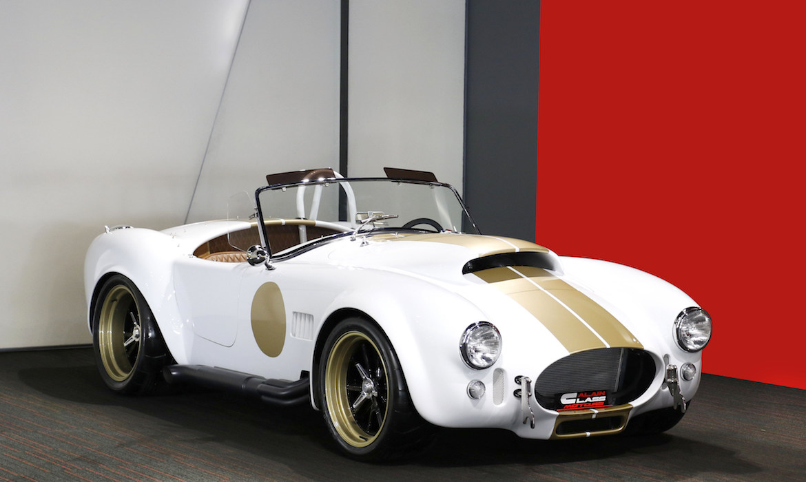 White Gold Cobra