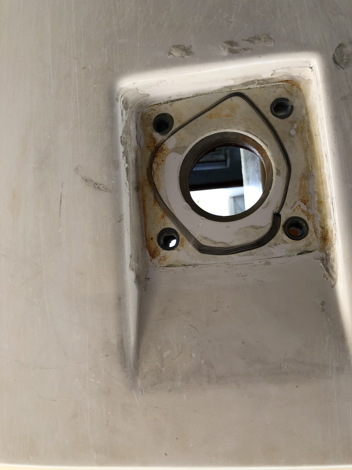 Rudder port