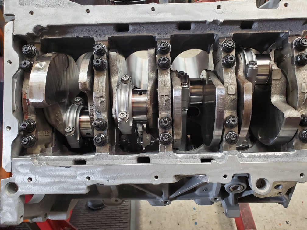 302 boss crank 
boostline 2000 hp rods