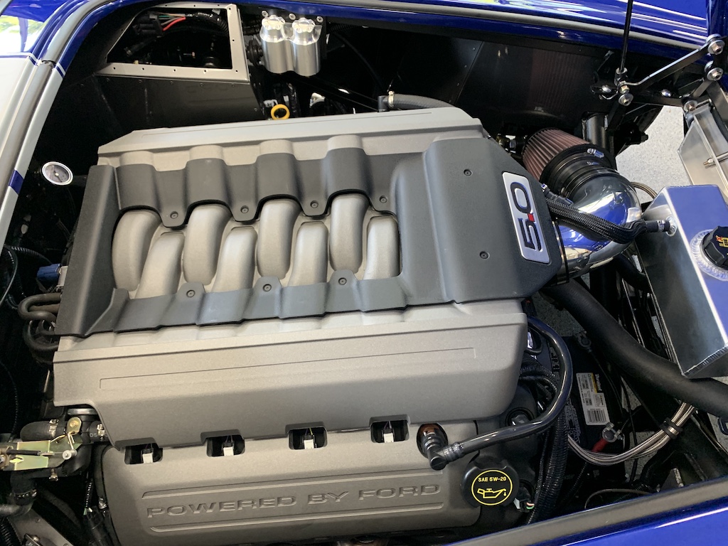 Engine compartment 4