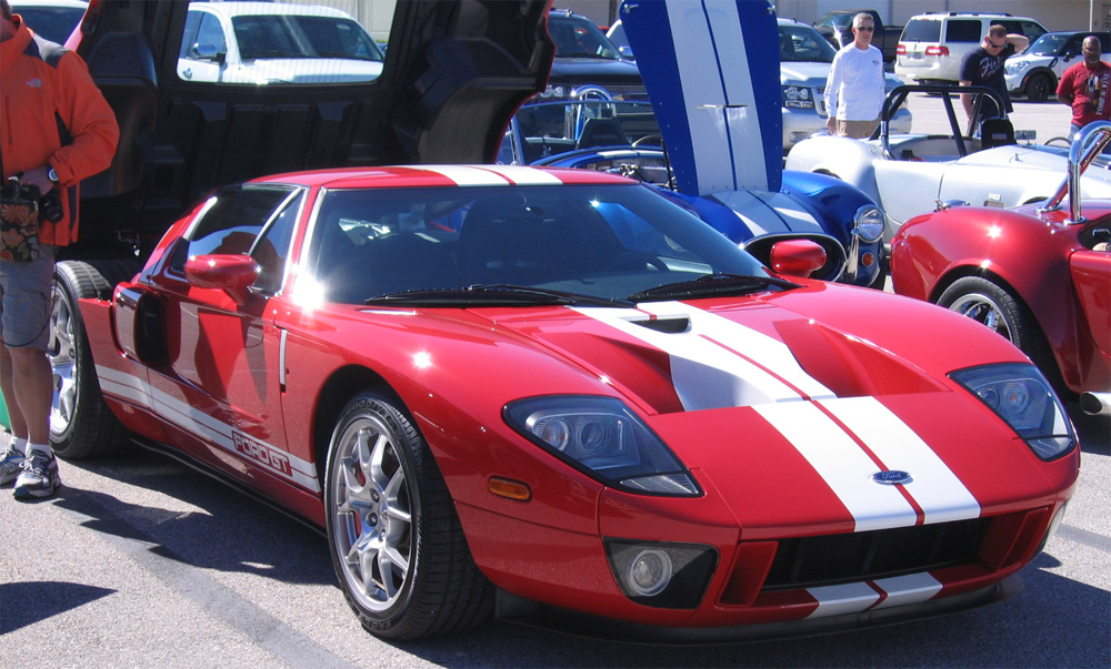 13 FordGT Red