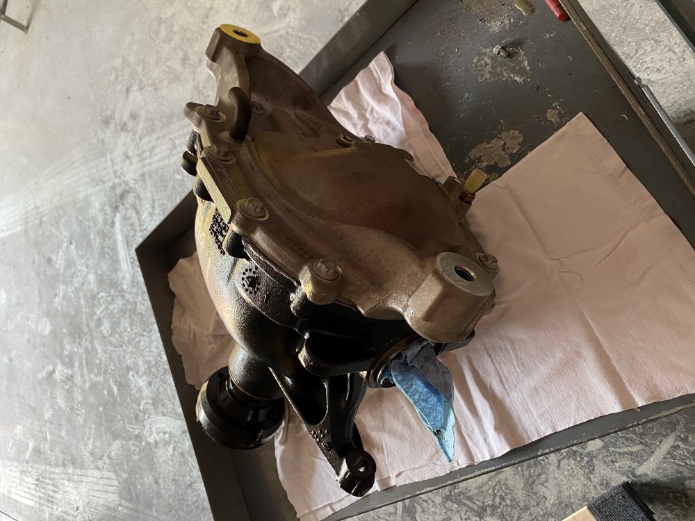 IRS center section from a 2020 Shelby GT500 - less than 10K miles