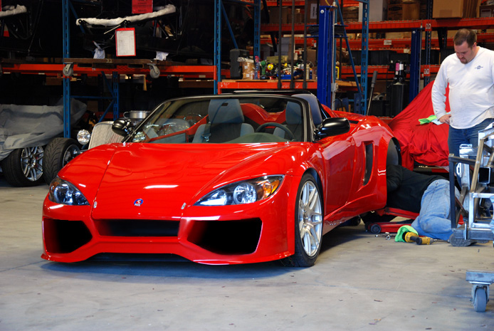 Version without hood (bonnet) vents.