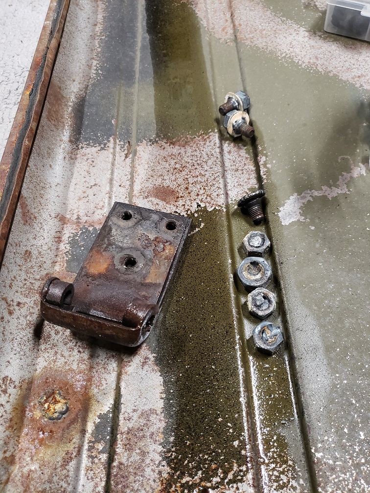 Hinges 5