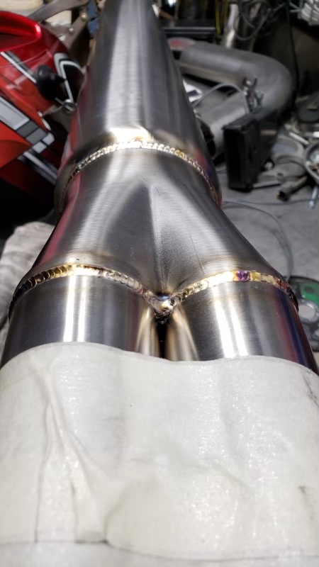 George sent me this pic of my side pipes