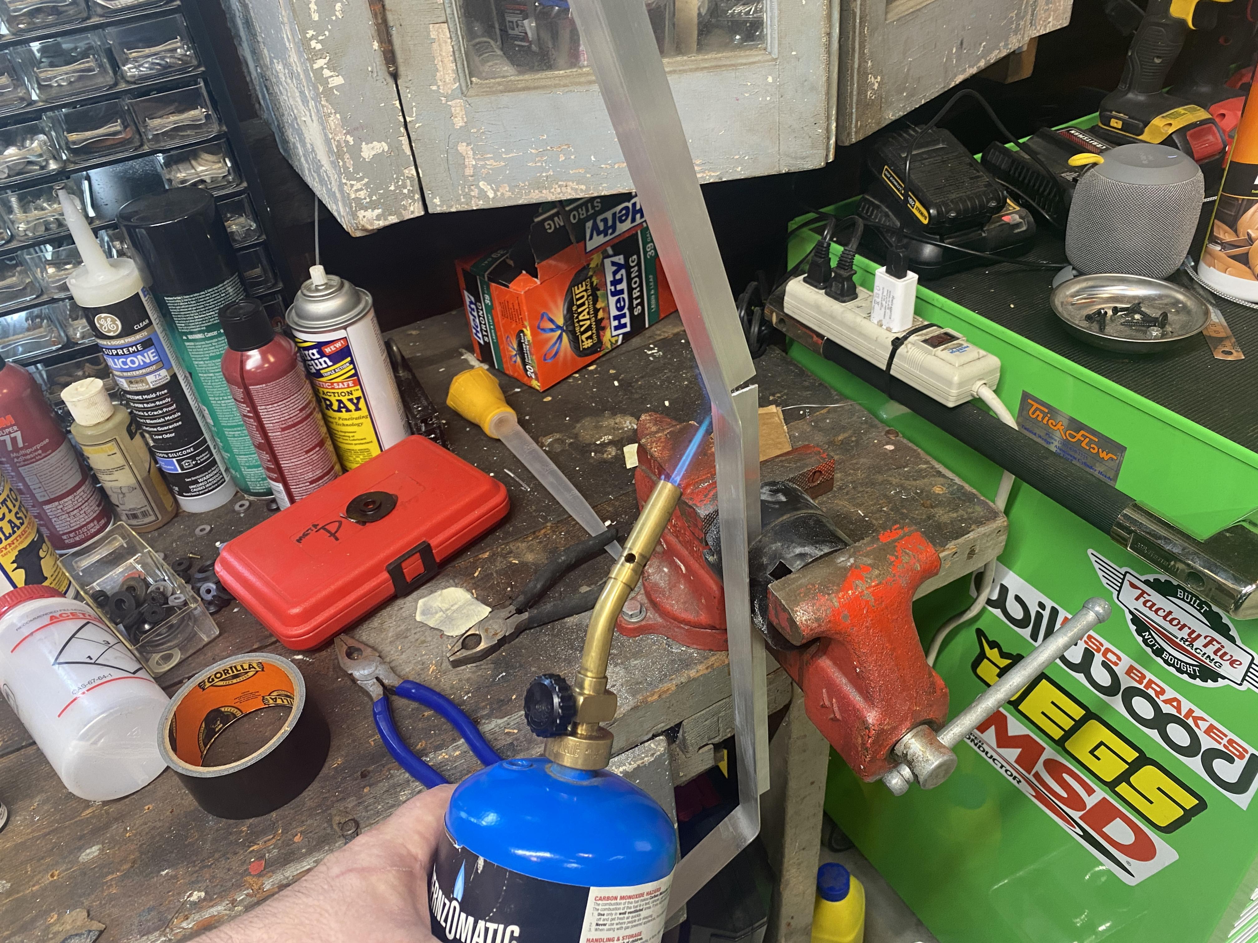 71B4017E E74A 4A5D 841F 403648EB8145