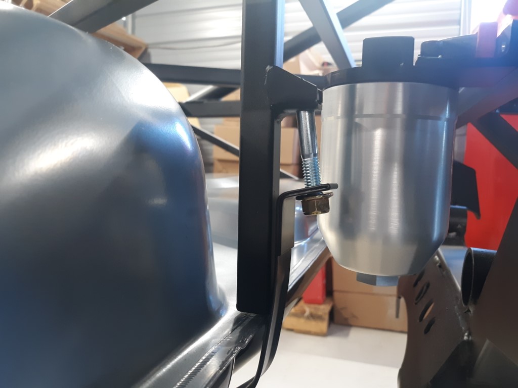 Fuel tank fastener 2