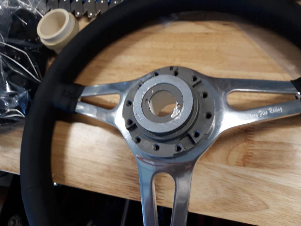 Steering hub 19