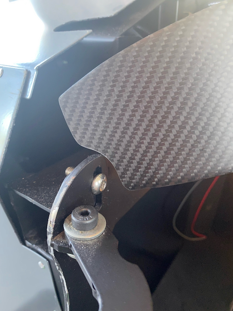 Carbon Dash DS End