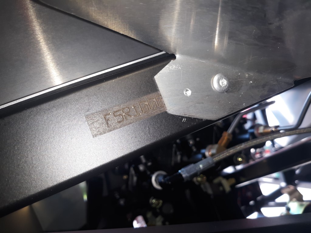 dash end plate issue 3