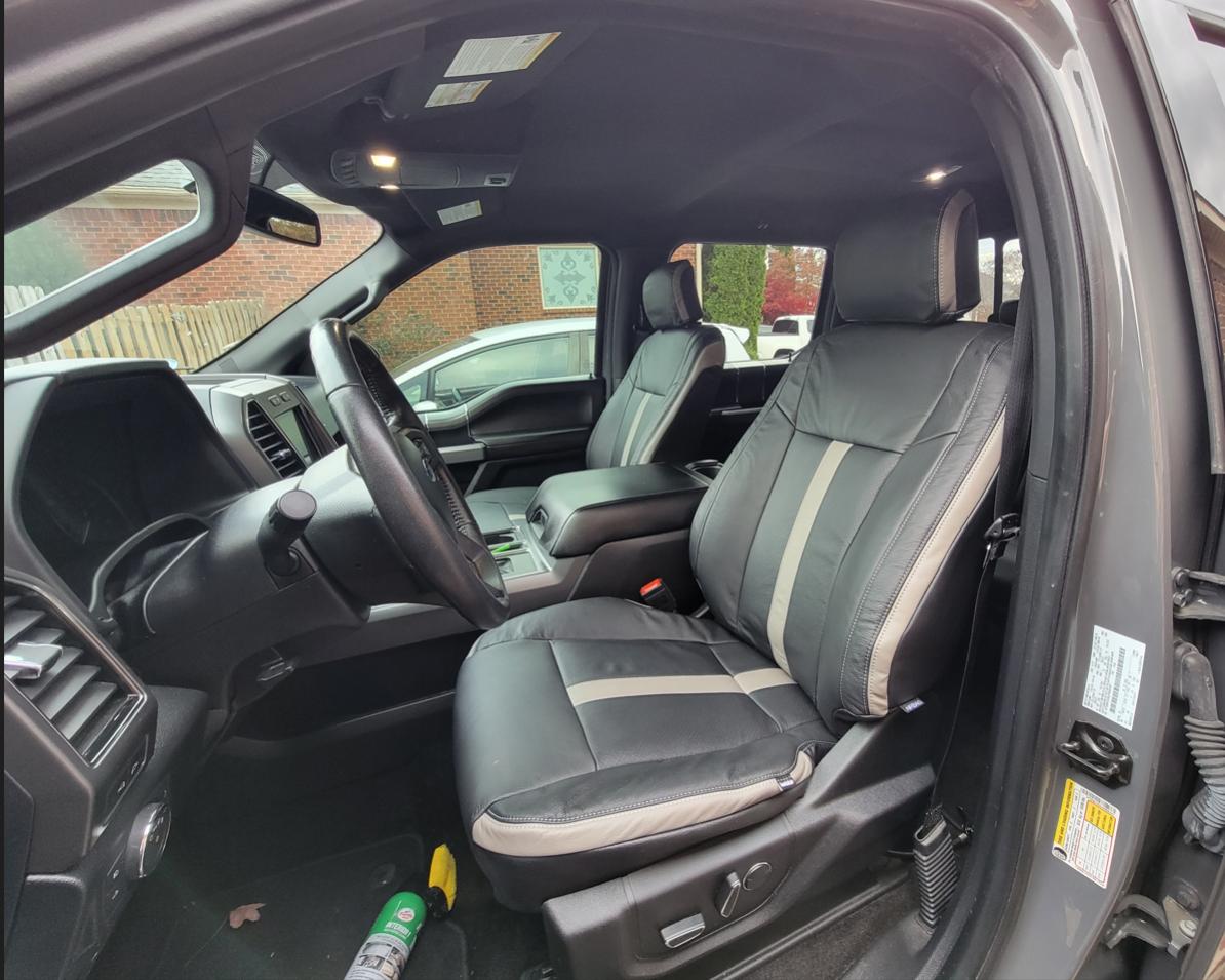 seats 2