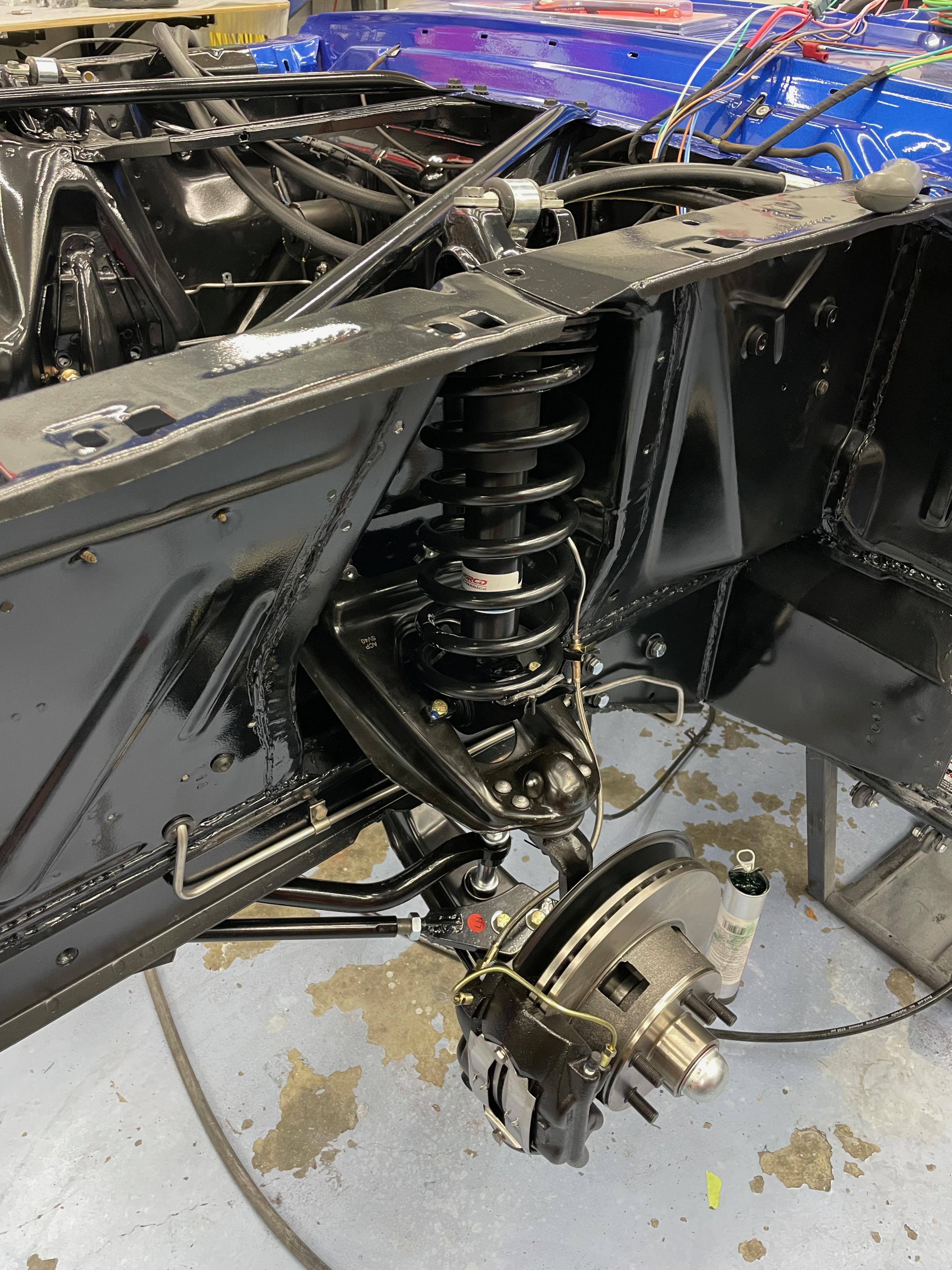 Open Tracker suspension and disc brakes