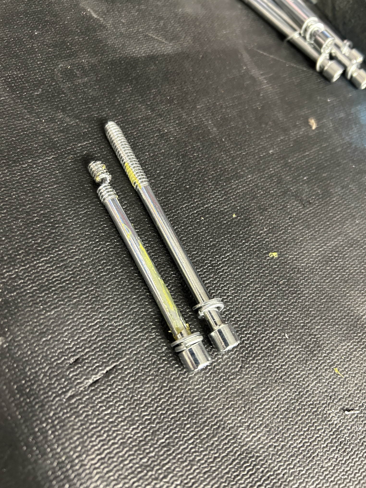 ValveCoverbolt