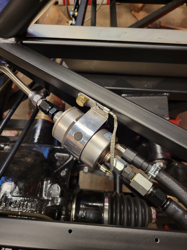 Fuel filter regulator