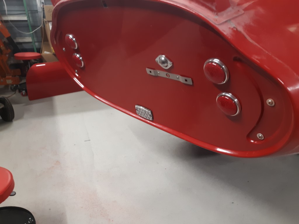 Rear end complete