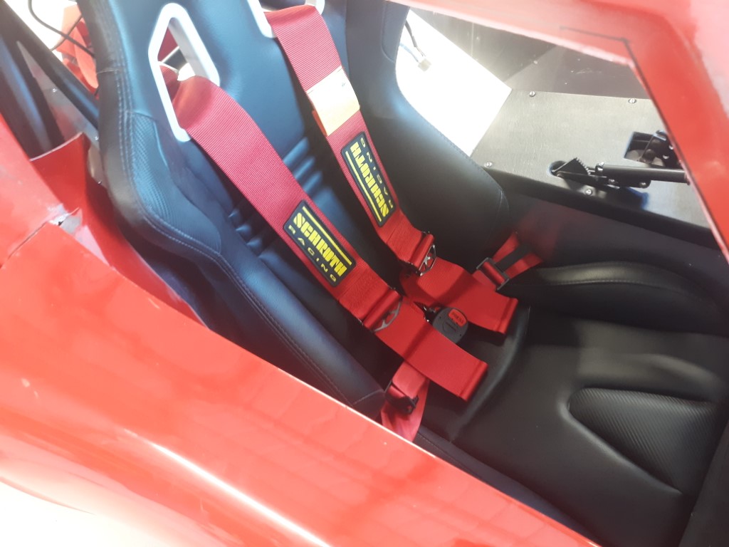4 pt harness