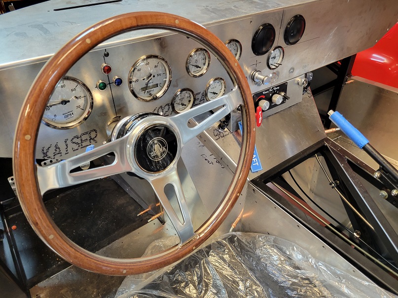 dash with wheel close