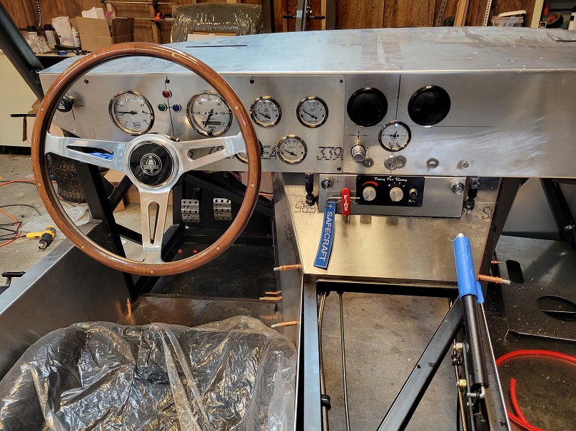 dash with wheel