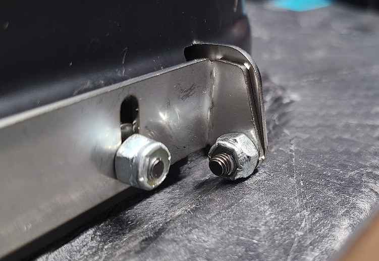 hinge3