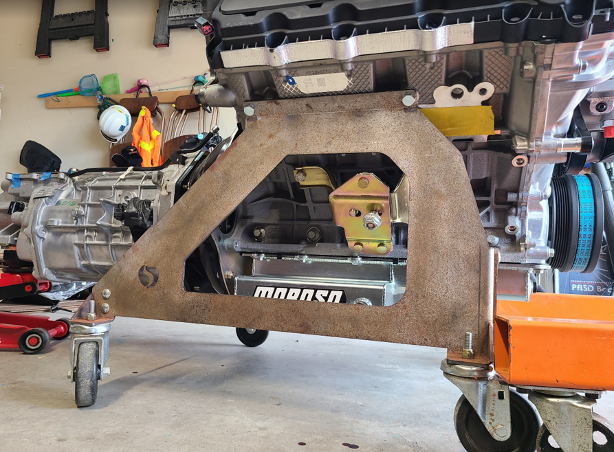 ffr coyote stand1