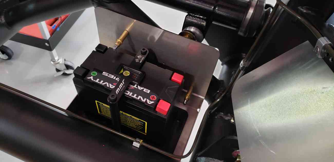 battery bracket