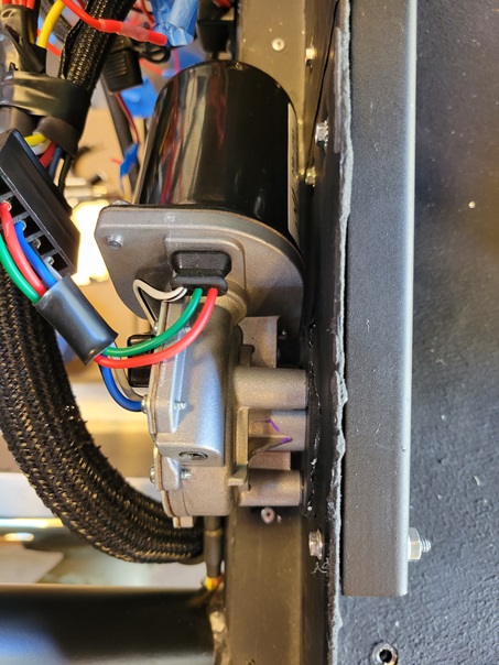 wiper motor