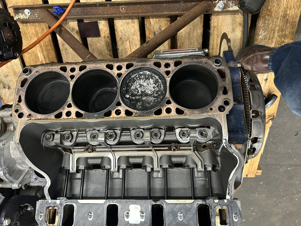 Piston