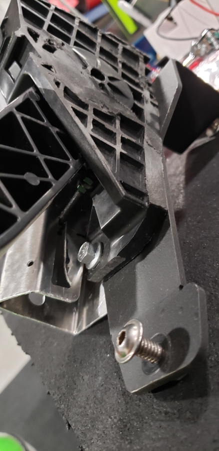 throttle limiter track