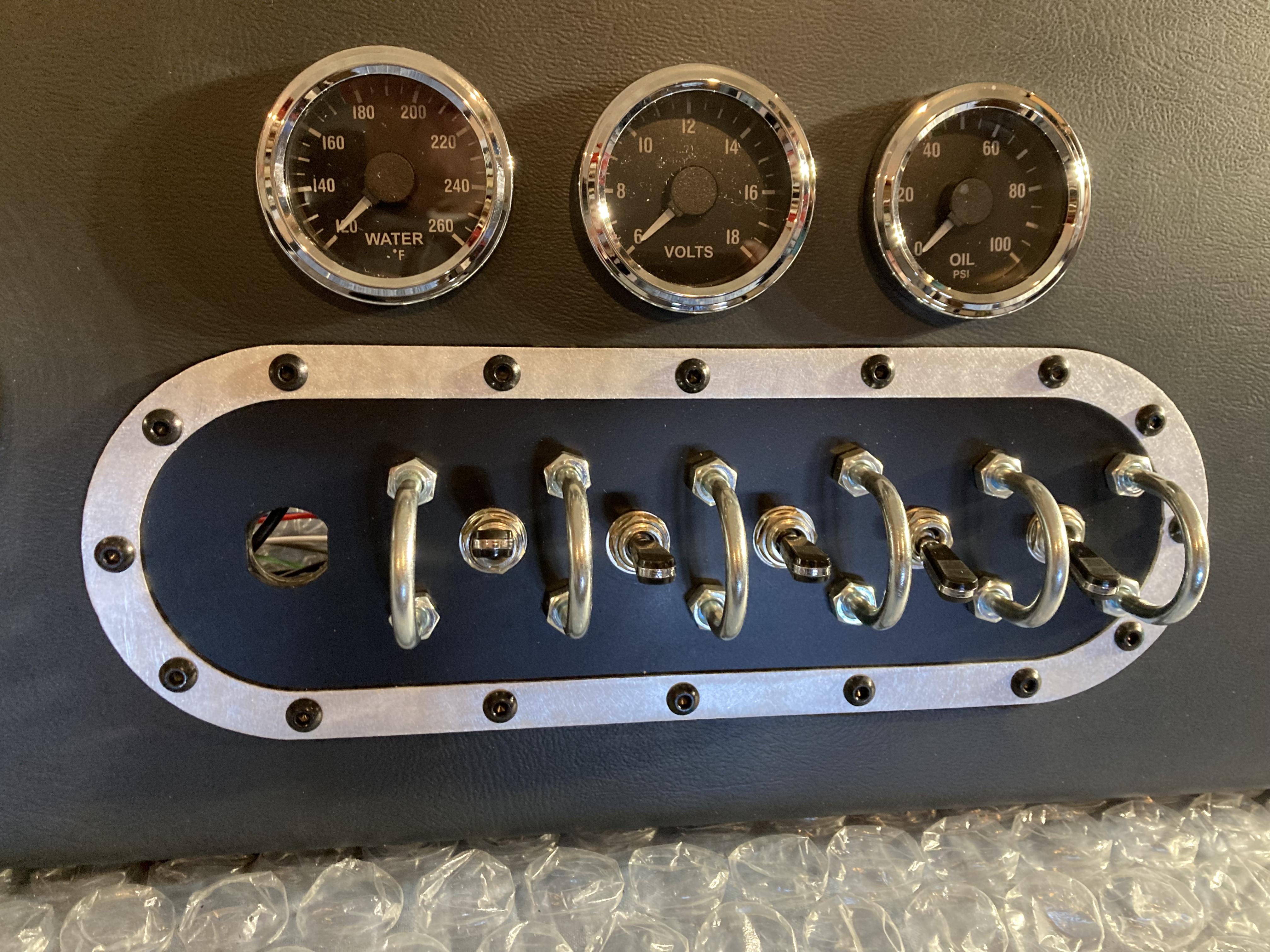 dash detail