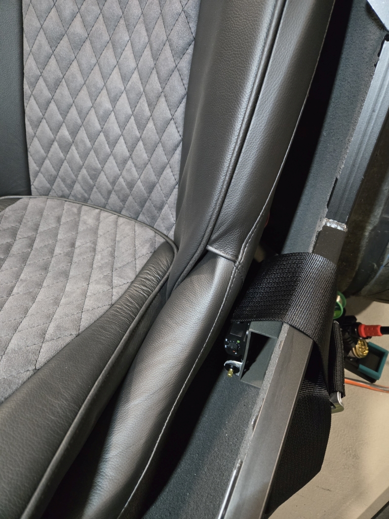 cooling duct seat