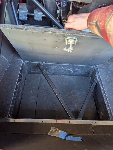 trunk box lid latch