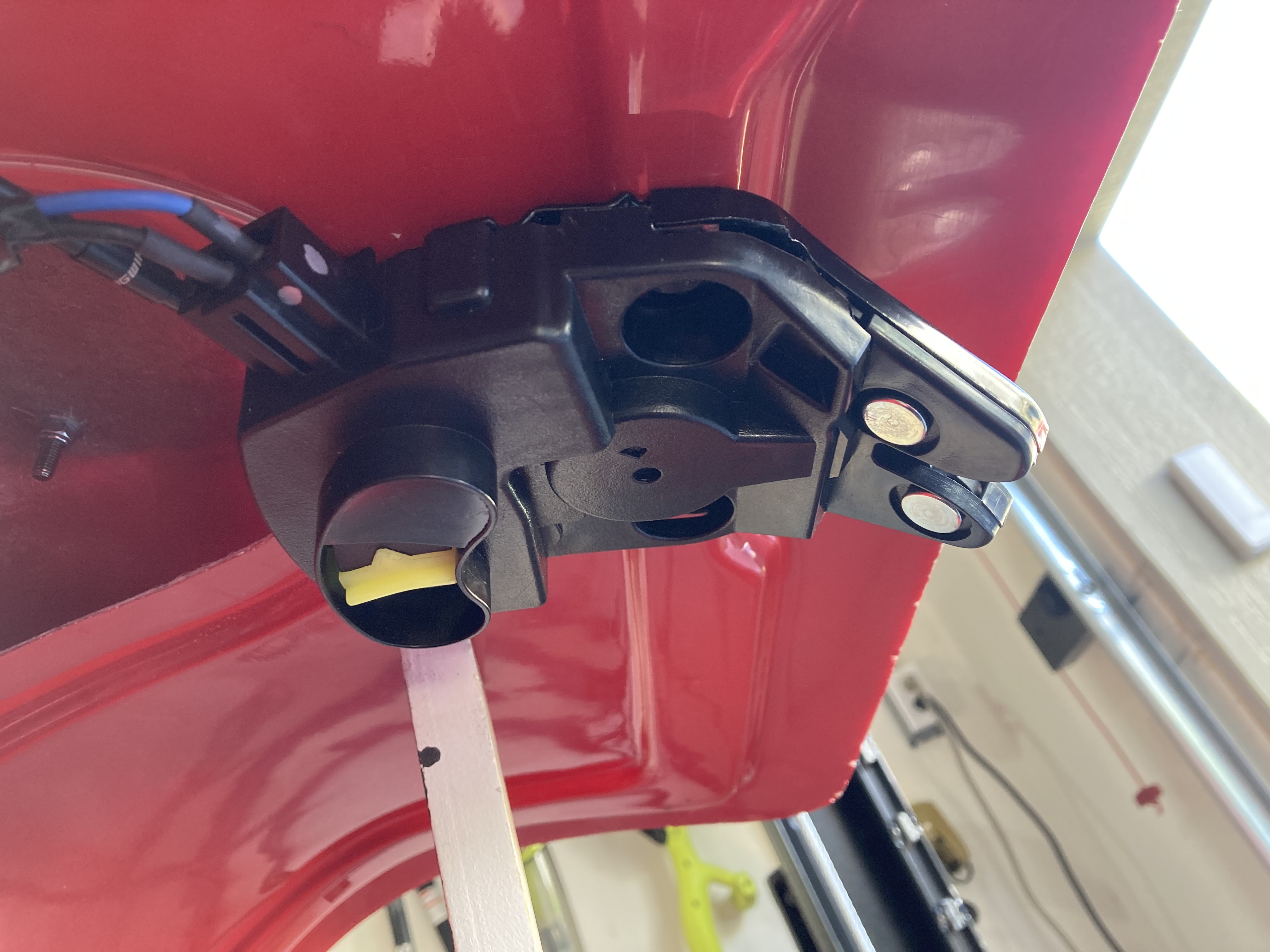 elec latch 2